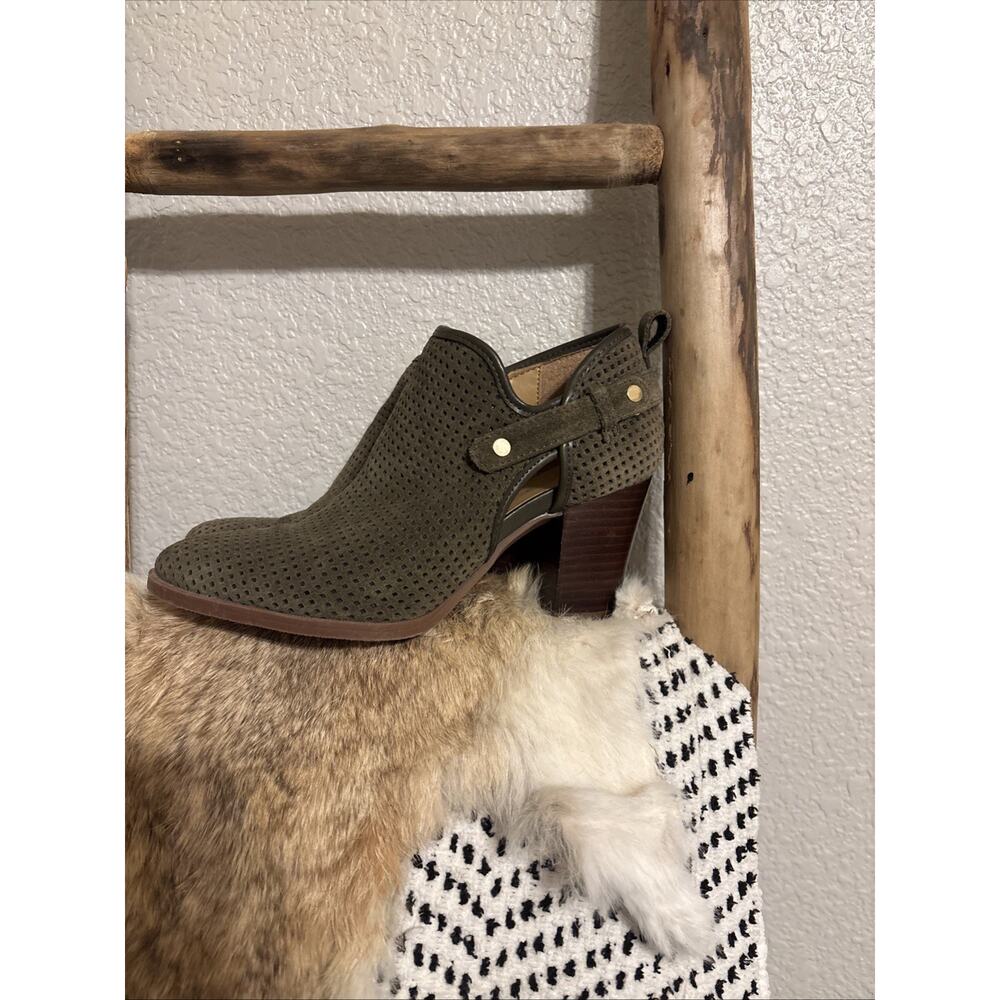 Franco Sarto womens suede Dark Olive Green booties size 7.5 M 3" heel - Picture 3 of 7